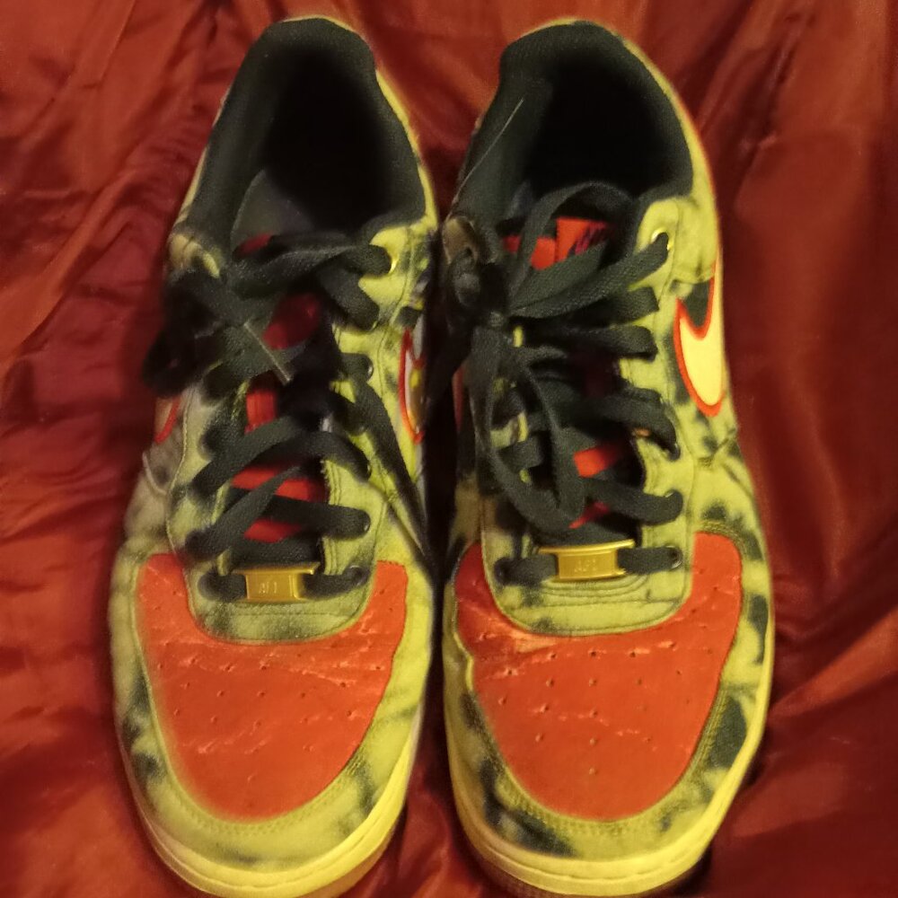 Mens Size 11.5 Vintage Nike Air Force 1 Low Acid Wash Denim Shoes Used